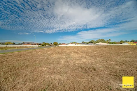 Property photo of 1 Peachleaf Court Epsom VIC 3551