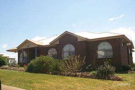 9 Huntingdale Ct, Mount Lofty, QLD 4350