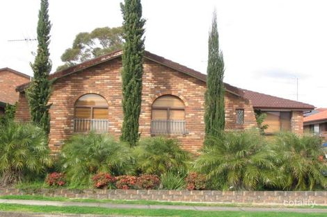 9 Piesley St, Prairiewood, NSW 2176