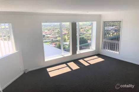 Property photo of 61 Scenic Crescent Albion Park NSW 2527