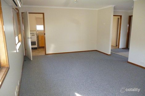 Property photo of 27 Creek Crescent Horsham VIC 3400