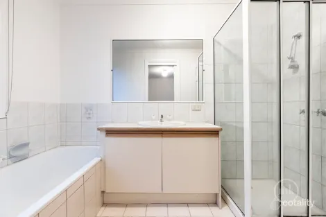 Property photo of 4/852 Main Road Eltham VIC 3095