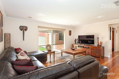 Property photo of 5 Amanda Court Glenroy NSW 2640