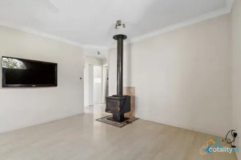 Property photo of 7 Emu Court Loch Sport VIC 3851