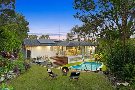 Property photo of 34 Evans Drive Benowa QLD 4217