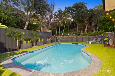 Property photo of 34 Evans Drive Benowa QLD 4217