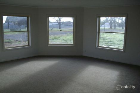 Property photo of 12 Simson Street Carisbrook VIC 3464