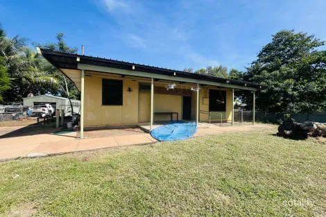 15 Weaber Plain Rd, Kununurra, WA 6743