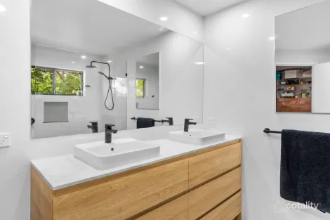 Property photo of 22 Rosemount Drive Willow Vale QLD 4209