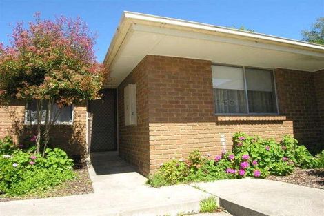 2/15 Forest St, Whittlesea, VIC 3757