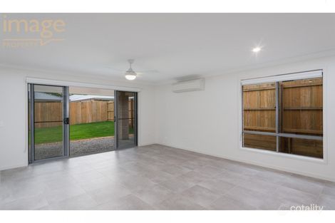 Property photo of 110 Bush Tucker Road Berrinba QLD 4117