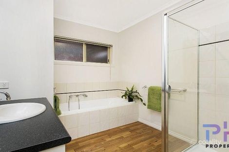 Property photo of 7 Cottage Crescent East Bendigo VIC 3550