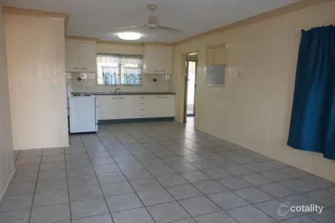 Property photo of 3/202 Barolin Street Avenell Heights QLD 4670