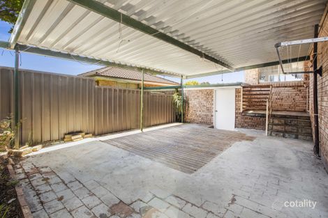 Property photo of 4/8 Bensley Road Macquarie Fields NSW 2564