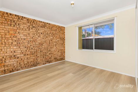 Property photo of 4/8 Bensley Road Macquarie Fields NSW 2564