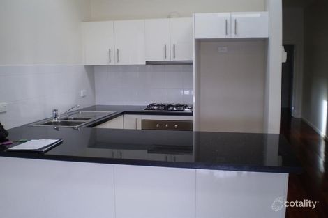 2/82 Poath Rd, Hughesdale, VIC 3166