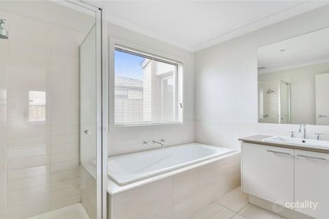 Property photo of 18 Maslin Walk Point Cook VIC 3030
