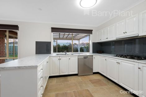 Property photo of 12 Armagh Crescent Wantirna South VIC 3152