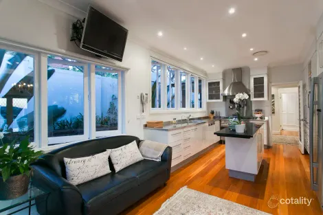 Property photo of 20 Eldernell Terrace Hamilton QLD 4007