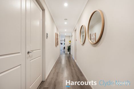Property photo of 5 Everard Avenue Clyde North VIC 3978