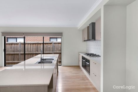 Property photo of 10 Cerado Road Wyndham Vale VIC 3024
