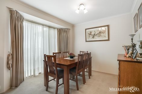 Property photo of 8 Fantail Place South Morang VIC 3752