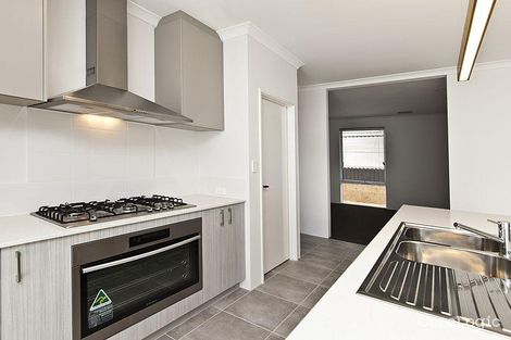 Property photo of 8 Vickers Road Baldivis WA 6171