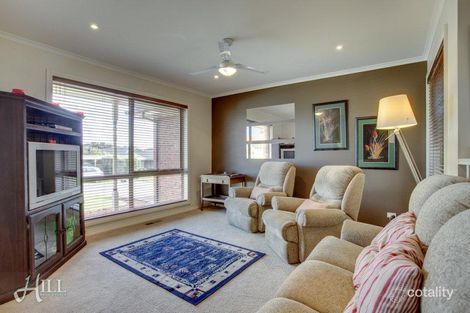 Property photo of 14 Deakin Court Berwick VIC 3806