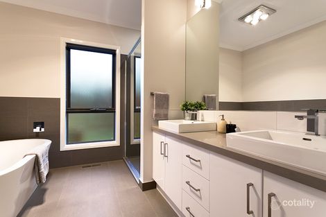 Property photo of 10 Henry Arthur Drive Diamond Creek VIC 3089