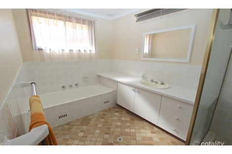 Property photo of 6 Barega Place Kelso NSW 2795