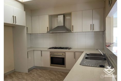 Property photo of 31 Manfred Avenue St Albans VIC 3021