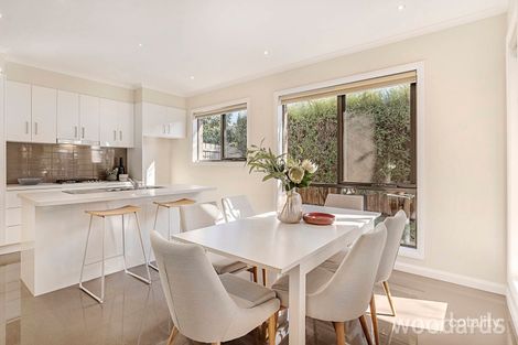 Property photo of 2/17 Cassinia Avenue Ashwood VIC 3147