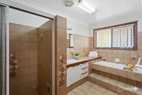 Property photo of 13 Ramsay Road Glenvale QLD 4350