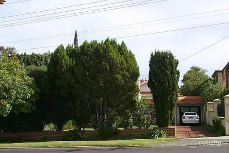 5 Bindaring Pde, Claremont, WA 6010