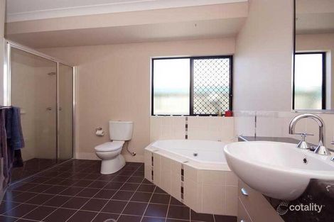 Property photo of 3 Roderick Street Bentley Park QLD 4869