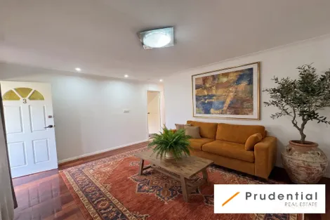 Property photo of 3/4 Bensley Road Macquarie Fields NSW 2564