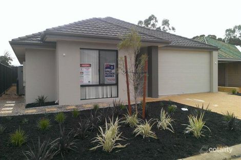 18 Blanche Cres, Lakelands, WA 6180