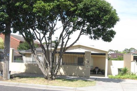 Property photo of 34 Caravelle Crescent Strathmore Heights VIC 3041