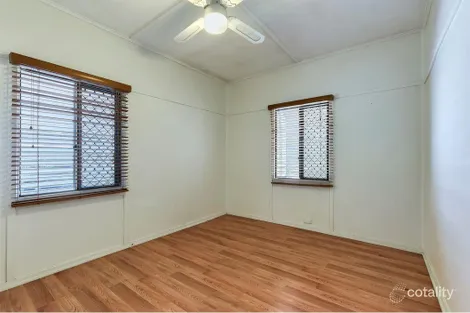 Property photo of 28 Nettleton Crescent Moorooka QLD 4105