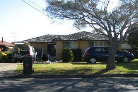 18 Oak Dr, Georges Hall, NSW 2198