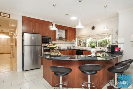 Property photo of 33 Cairn Curran Terrace Caroline Springs VIC 3023