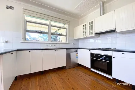 Property photo of 28 Bingara Road Macquarie Fields NSW 2564