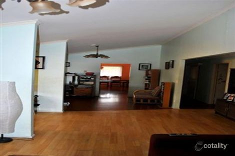 Property photo of 8 Cornwall Court Bellbird Park QLD 4300