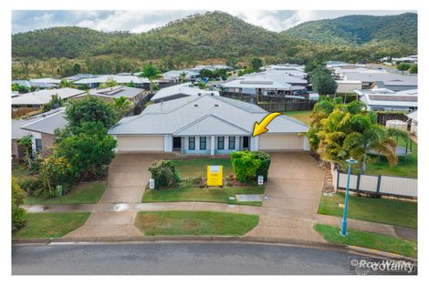 2/106 Springfield Dr, Norman Gardens, QLD 4701