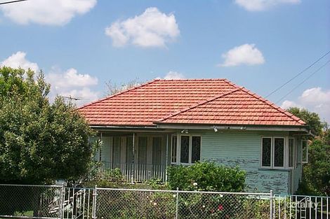 15 Watcombe St, Wavell Heights, QLD 4012