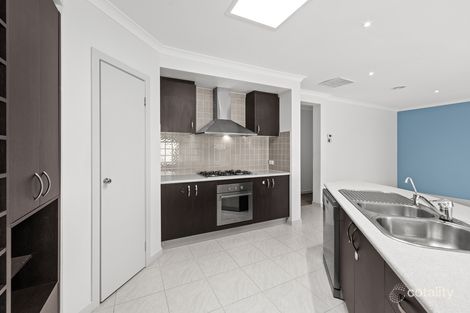 Property photo of 4 Bovard Close Caroline Springs VIC 3023