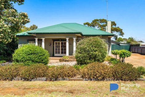 20 Waugh St, Charlton, VIC 3525
