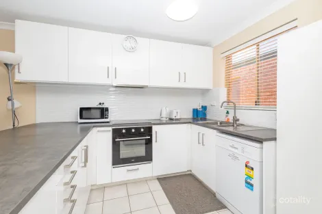 10/36 Nairn St, Leeman, WA 6514