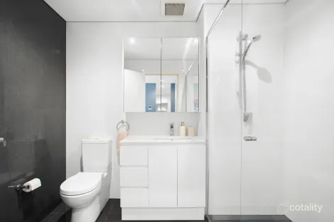 Property photo of 12/2-4 Gubbuteh Road Little Bay NSW 2036