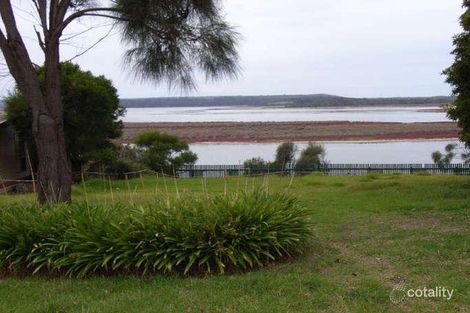 Property photo of 74 Lakeside Drive Lake Tyers Beach VIC 3909